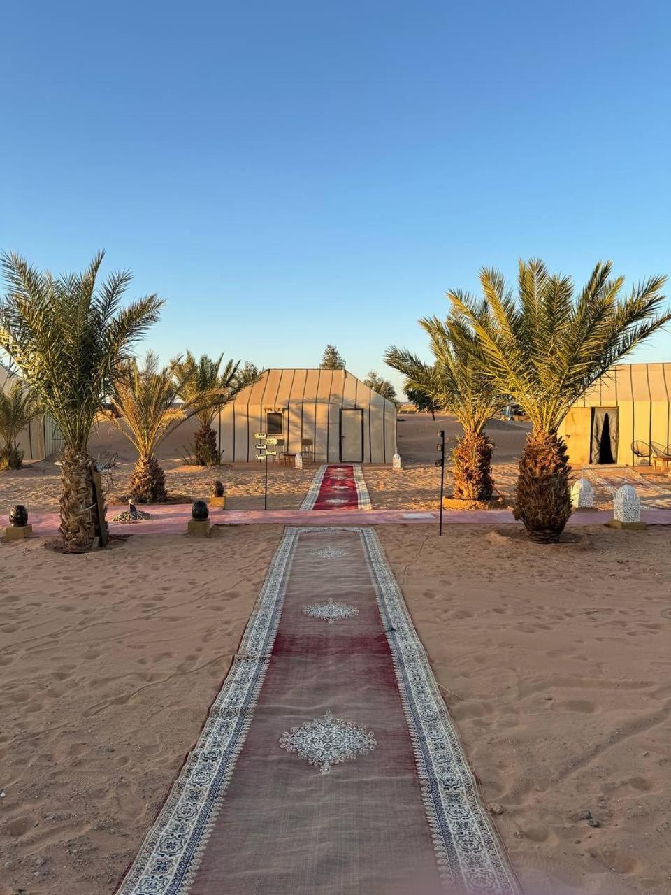 Erg Chebbi Sahara Camp Hotel Мерцуга Екстериор снимка