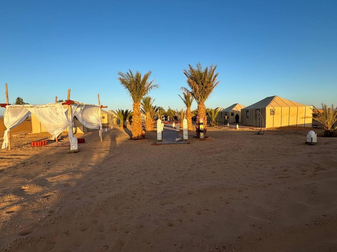 Erg Chebbi Sahara Camp Hotel Мерцуга Екстериор снимка